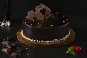 Royal Chocolate Cake