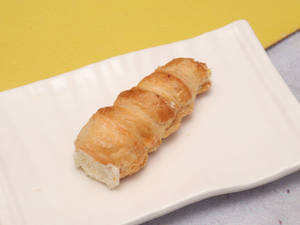 Pineapple Cream Roll