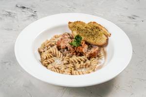 Chicken Pasta in cream sauce.