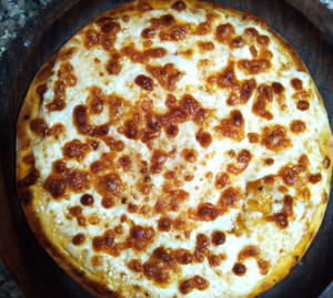 10" Medium Cheese Margherita Pizza (2-3 Serve)