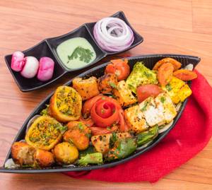 Januja Special Veg Platter
