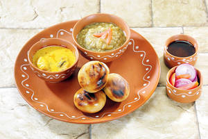 Dal Tadka Litti Chokha