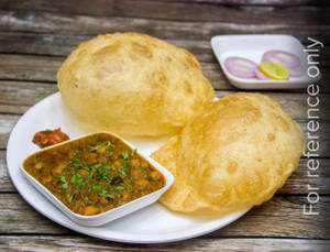 Chole Bhature [2piece]