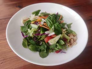 Thai Style Chopped Garden Salad With Peanuts