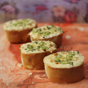 Garlic Bread With Regular Cheese