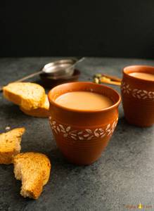 Milk Tea ( 500 Ml ) For 4 Person ( Plastic Container )