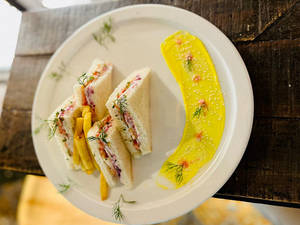 Coleslaw Sandwich