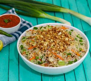 Veg Burnt Garlic Fried Rice / Noodles