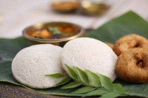 Idli Vada (2pcs.)