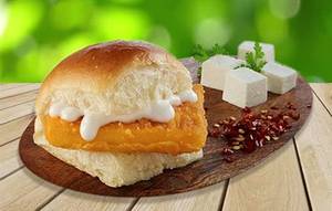 Paneer Vada Pav