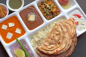 3 Tawa Chapati + Kadi Payaj 