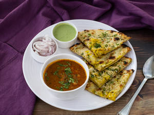 Aloo Masala Kulcha