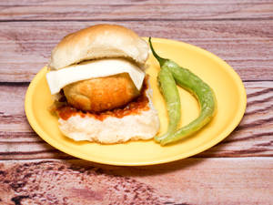 Schezwan Cheese Vada