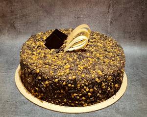 Crunchy Nuts Cake(half Kg.)