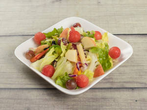 Veg Salad With Fruits