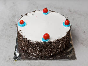Classic  Black Forest Cake (500 Gms)
