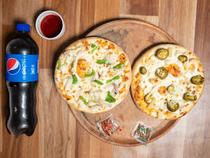 King Set Of 2 Pizza Small (7inch) With 750ml Cold Drink  Combo