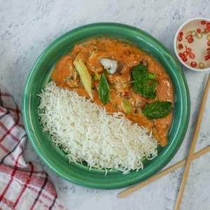 Red Thai Curry Chicken Meal + Bombay Banta Masala Drink 250ml