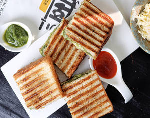 Grilled Cheese And Chutney Sandwich
