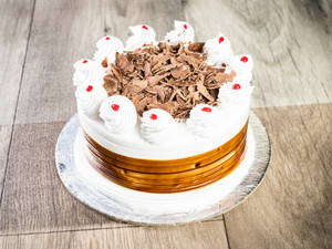 Black Forest Cake (1/2kg)