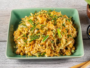 Curried Flat Rice Noodles with Seafood