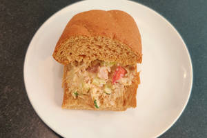 ARABIC CHICKEN SANDWICH