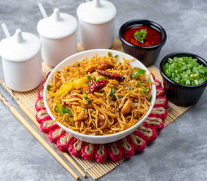 Chicken Singapore Noodles 