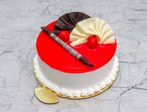 Strawberry Cake (500 gms)