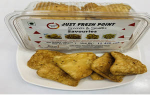 Samosa Mathri (250 Gms)