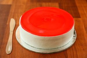 Strawberry Cake (500 Gms)