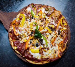 Veggie Paradise Pizza 
