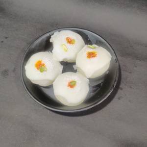 Cream Chena