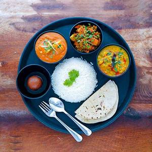 Bansi Premium Thli(Lemon Paneer + Dal Creamy + Bread + Pulao + Sweet Dish