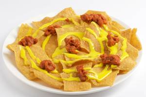 P-67 Nachos with Refried Beans