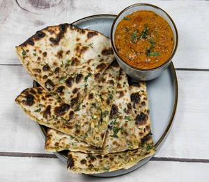 Bons Stuff Naan With Gravy