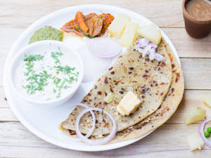 Aloo Pyaaz Paratha