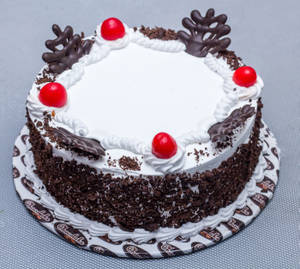 Black Forest 1 Kg Cake