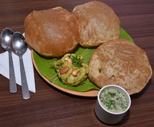 Poori With Aloo Palya 