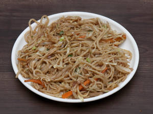 Veg Hakka Noodles      