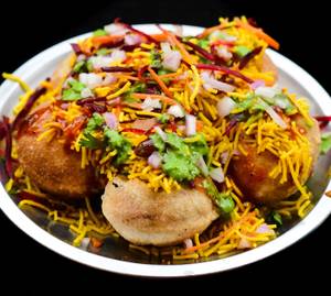 Sev Puri/Sev Papdi 