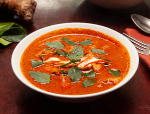 Kaeng Ped Gai (Chicken)