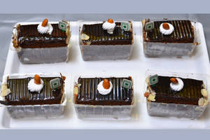 Almond Dutch Veg Pastry