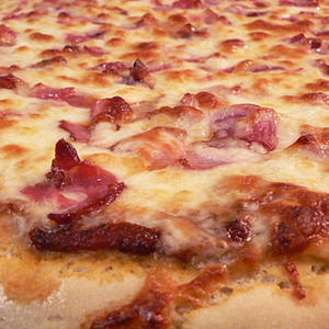 Canadian Chi / Pork Bacon Pizza [imported Bacon, San Marzano Tomato Sauce, Al Olio, Basil ]