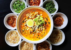 Veg Burmese Khao Swey  Noodles N Assorted Condiments