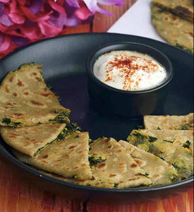 Green Methi Paratha(1 Pcs)