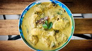 3 Appam With Chicken Kurma