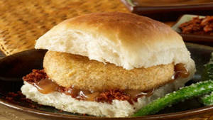 Schezwan Vadapav