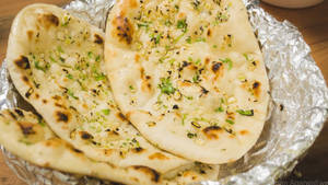 Cheese Garlic Naan