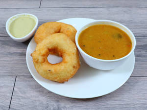 Sambar Vada (full)