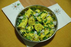Khandvi Per Plate (100gm)